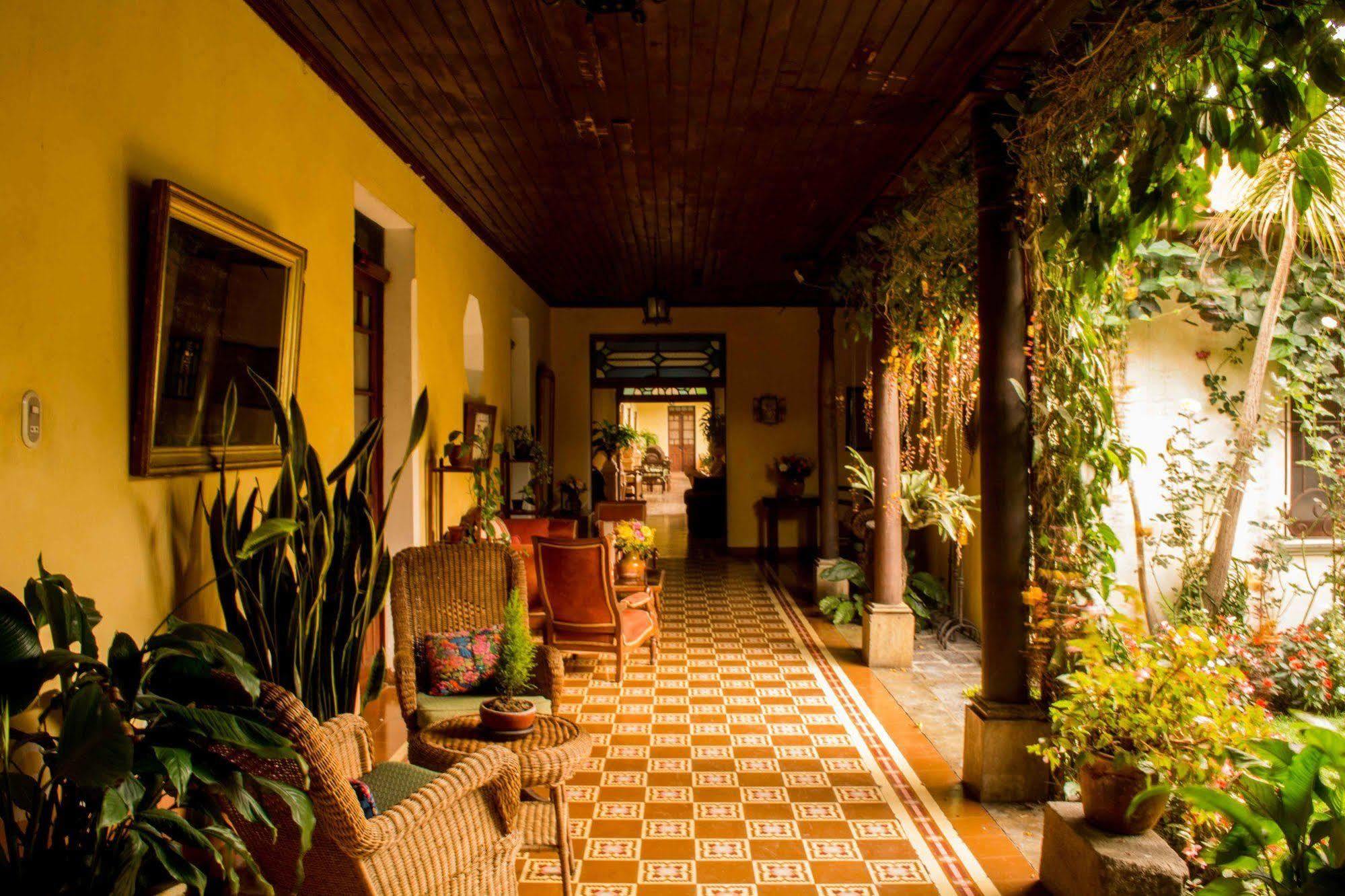 Hotel Aurora Antigua Εξωτερικό φωτογραφία