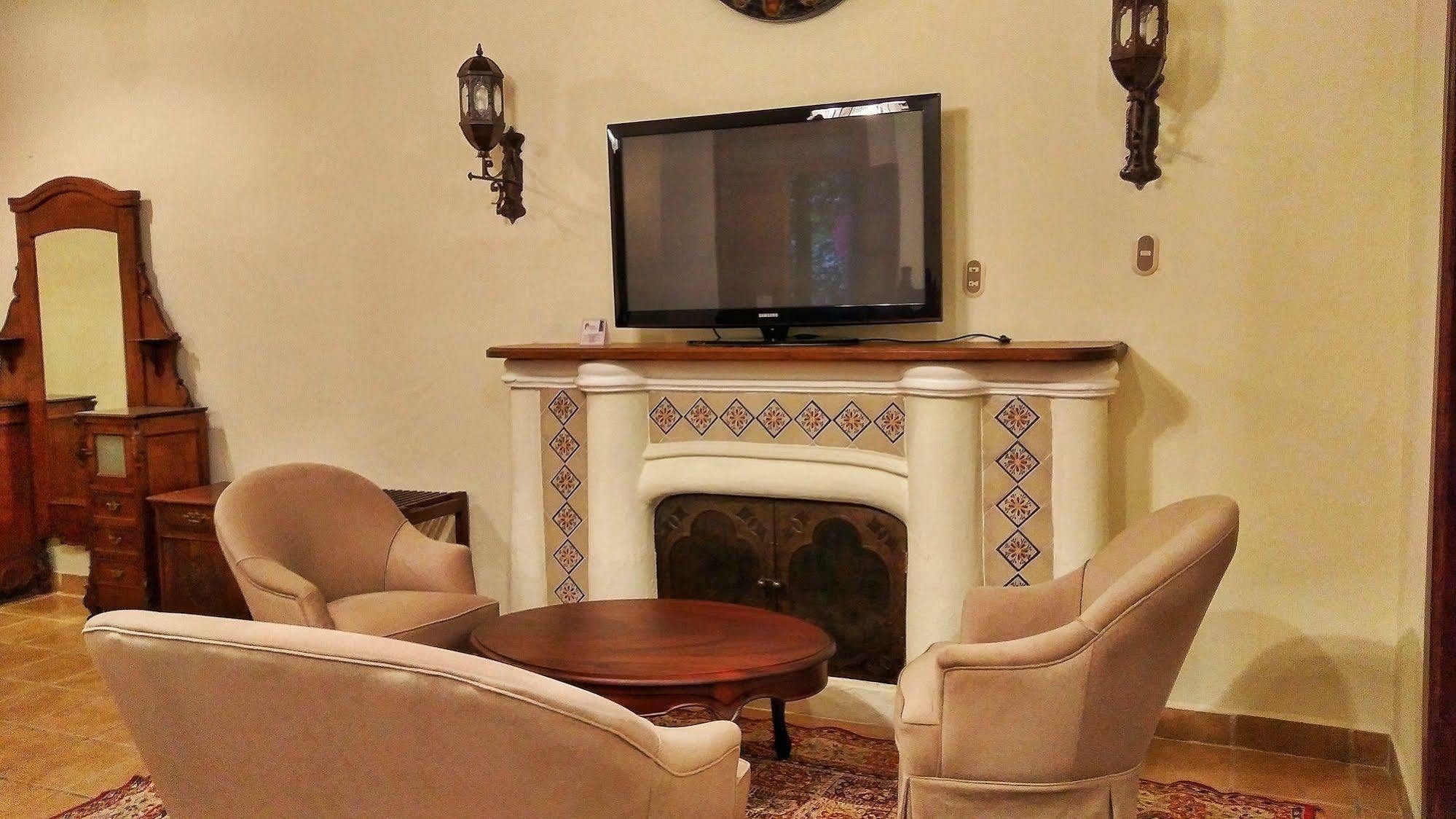 Hotel Aurora Antigua Εξωτερικό φωτογραφία