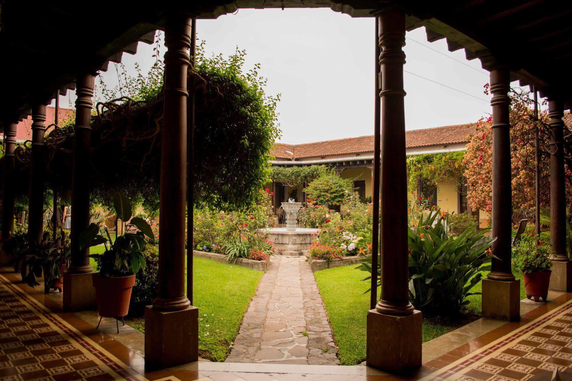 Hotel Aurora Antigua Εξωτερικό φωτογραφία